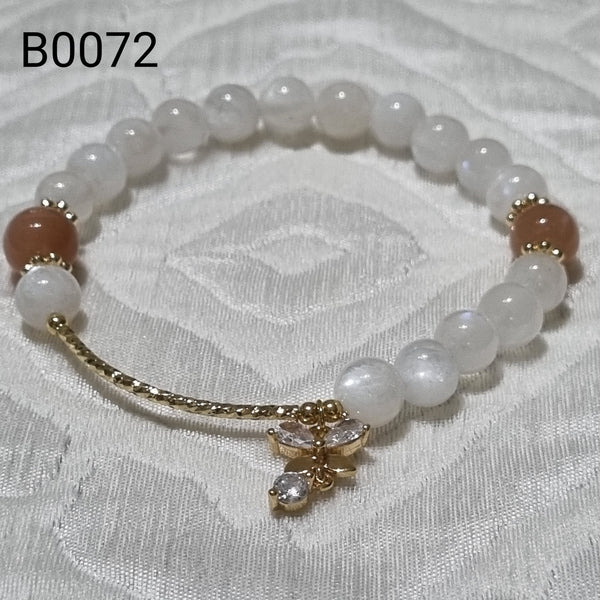 B0072 - Golden Strawberry Quartz & Moonstone Bracelet - 7-8.5mm