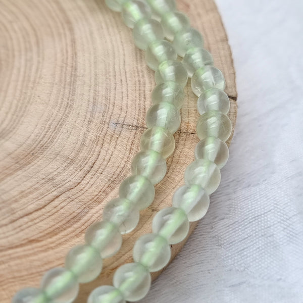 B0428 - Prehnite Necklace with Leaf Pendant - 4.7mm